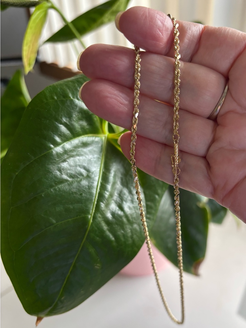 14k Solid Gold 18” Rope Chain. Vintage In Very Good Condition. Good weight 8.3g